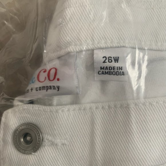 NWT DENIM & CO HOW SLIMMING STRAIGHT LEG JEANS 24W - Picture 7 of 16